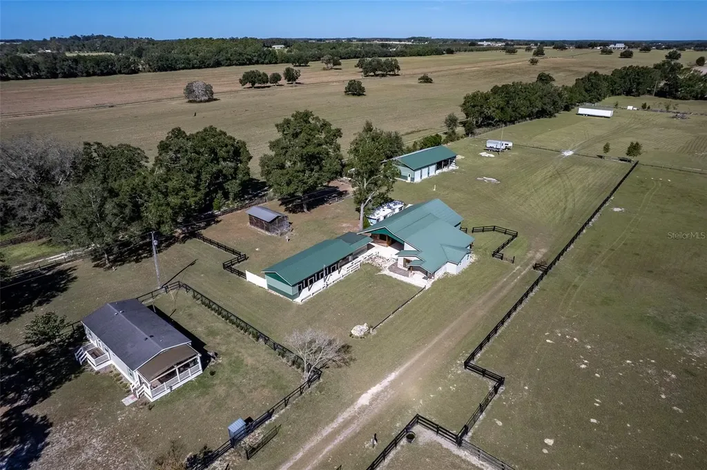 20221 SW 5th Place Dunnellon FL 34431