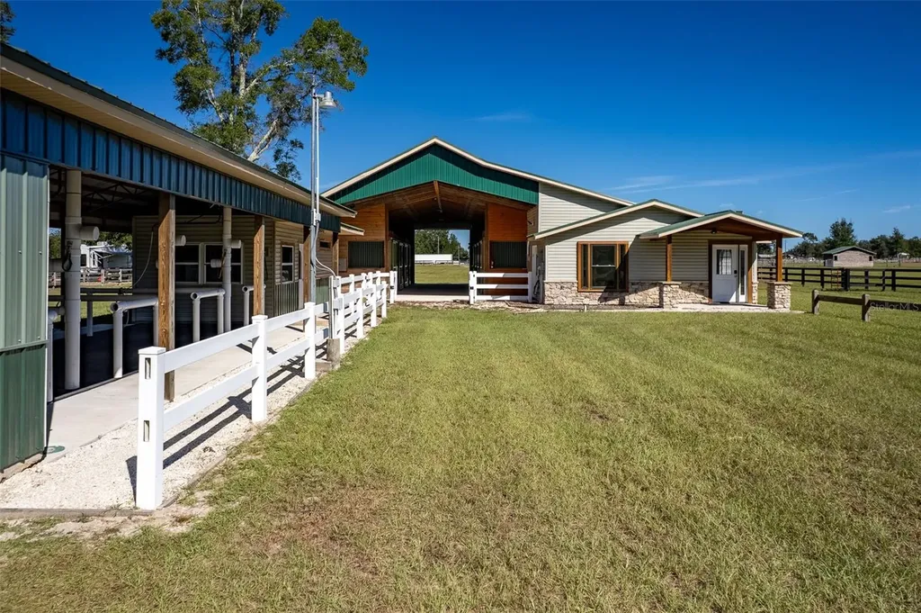 20221 SW 5th Place Dunnellon FL 34431