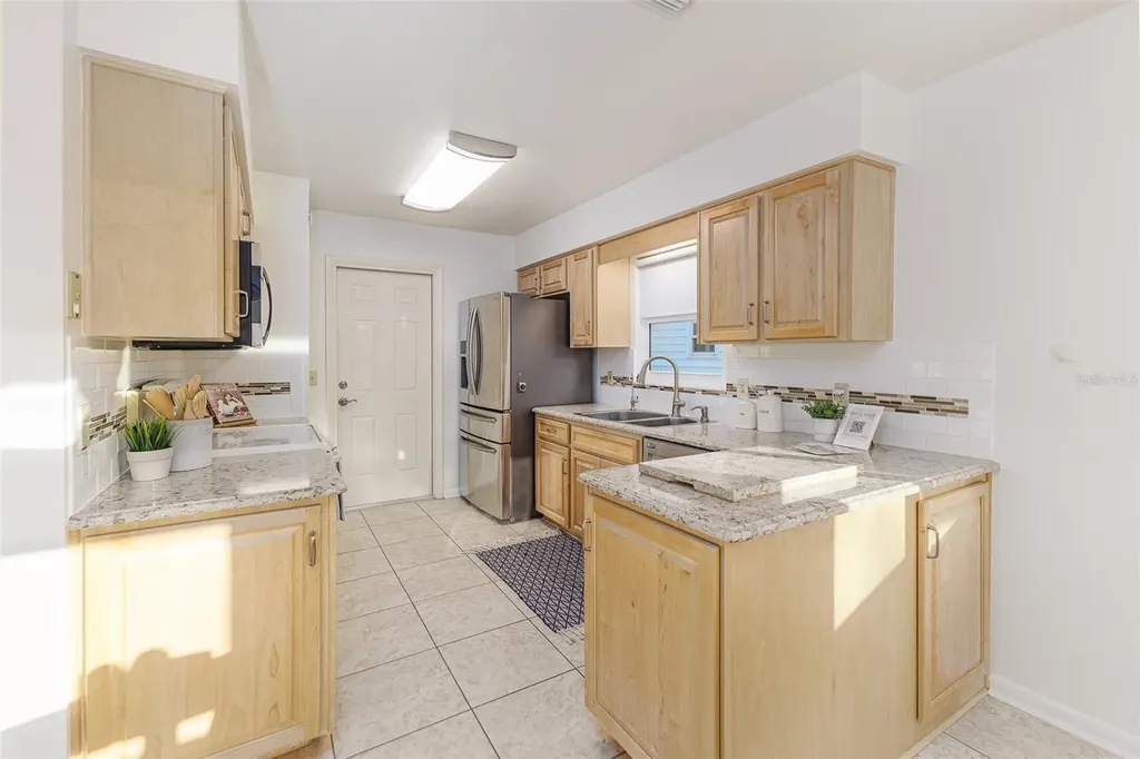 1635 Colonnades Circle N Lakeland FL 33811