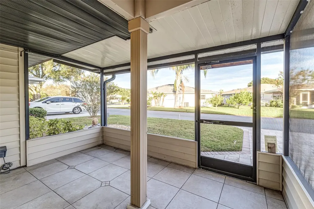 1635 Colonnades Circle N Lakeland FL 33811