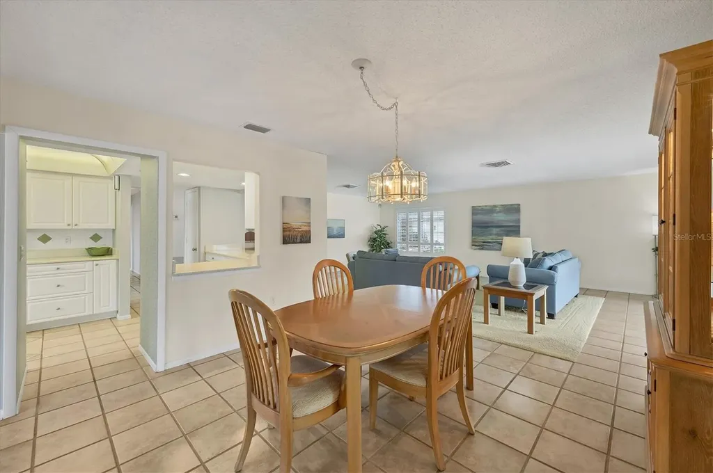 4755 Ringwood Meadow Sarasota FL 34235