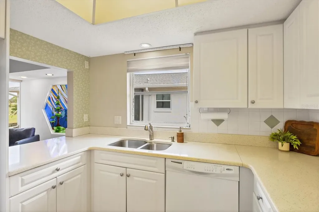 4755 Ringwood Meadow Sarasota FL 34235