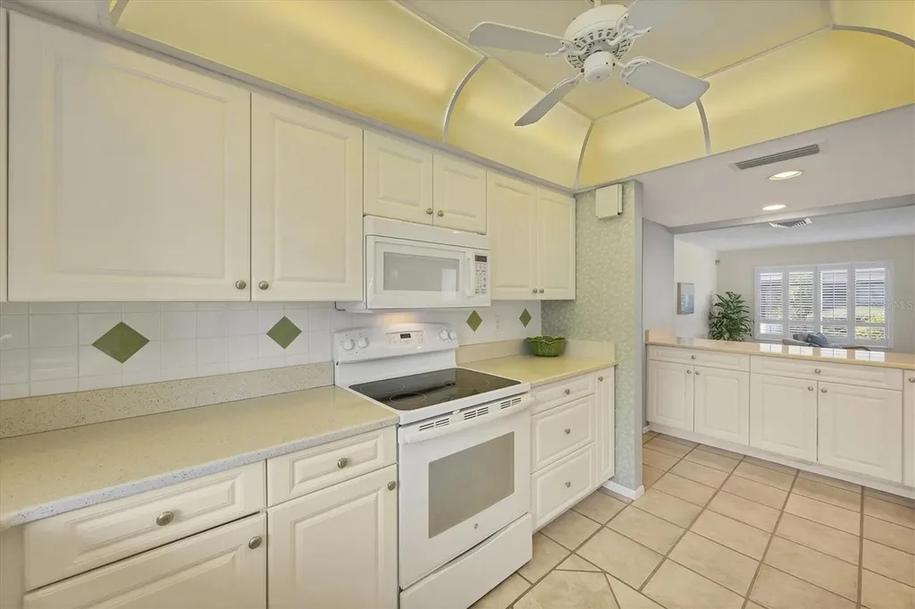4755 Ringwood Meadow Sarasota FL 34235