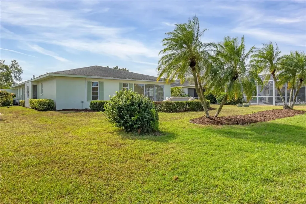 4755 Ringwood Meadow Sarasota FL 34235