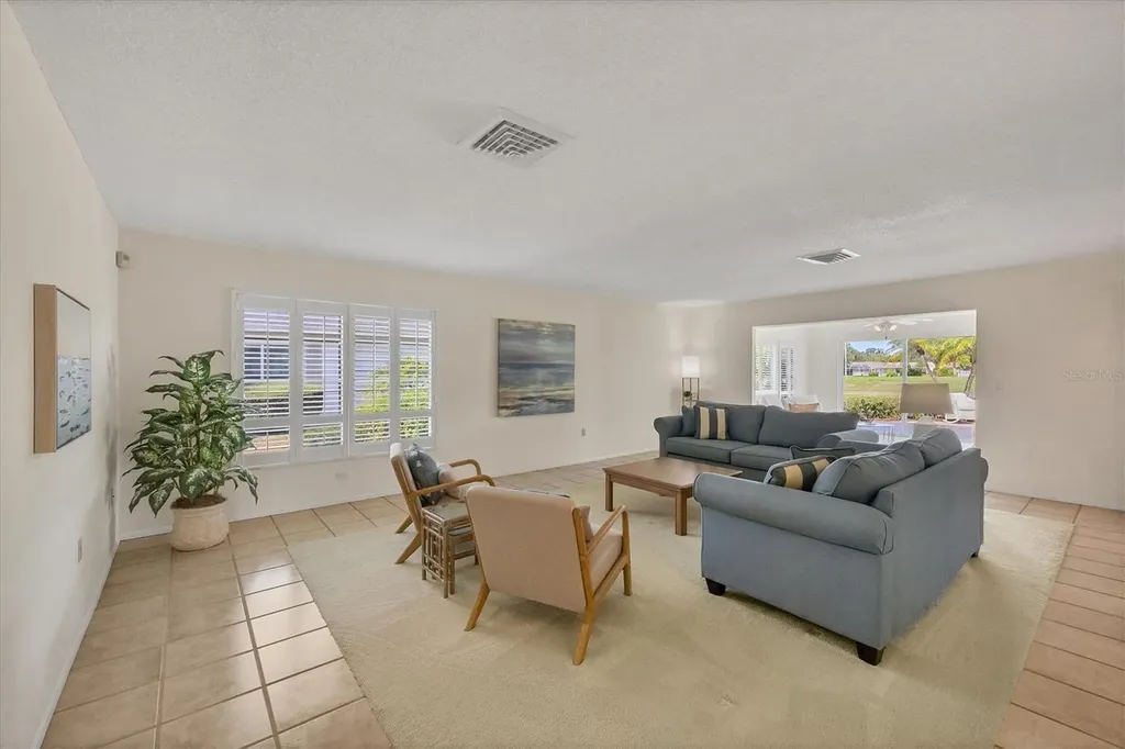 4755 Ringwood Meadow Sarasota FL 34235