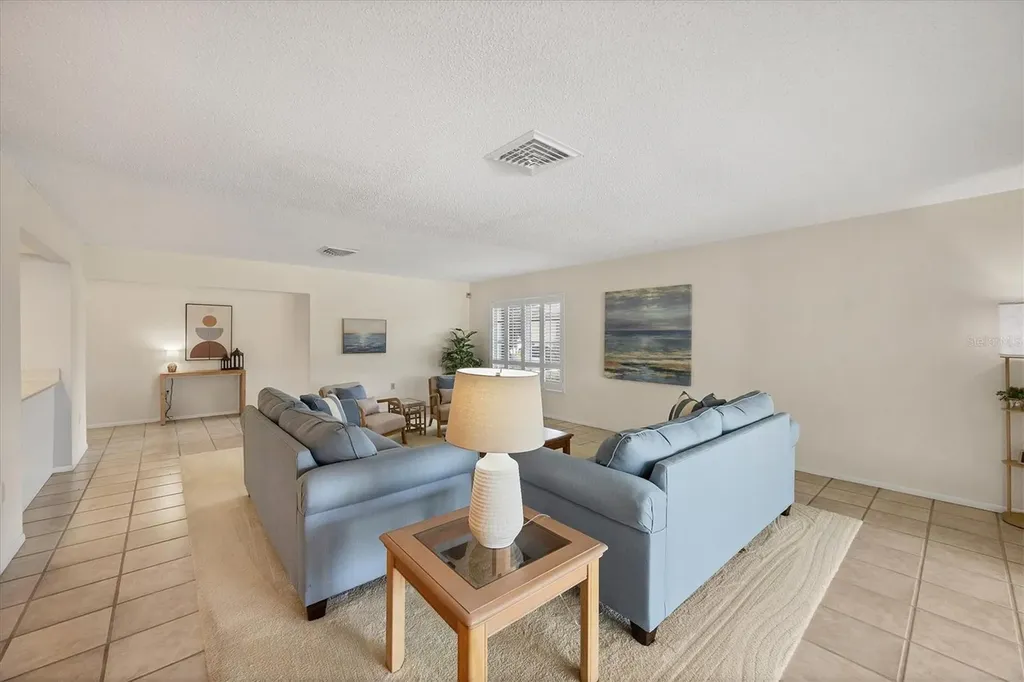 4755 Ringwood Meadow Sarasota FL 34235