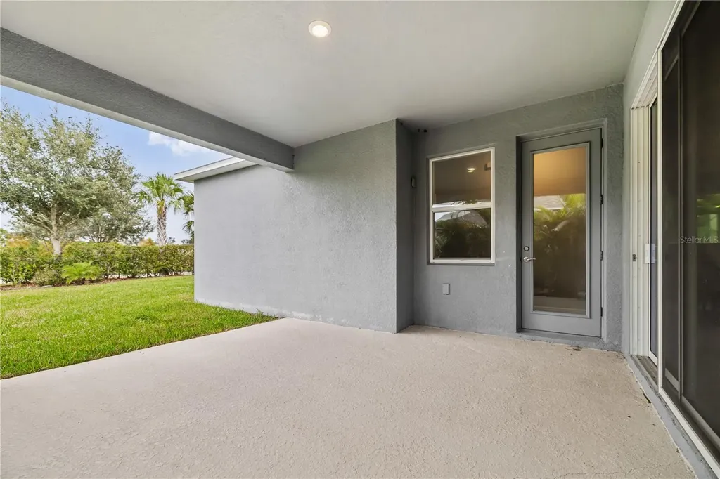 6112 Plover Meadow Street Lithia FL 33547