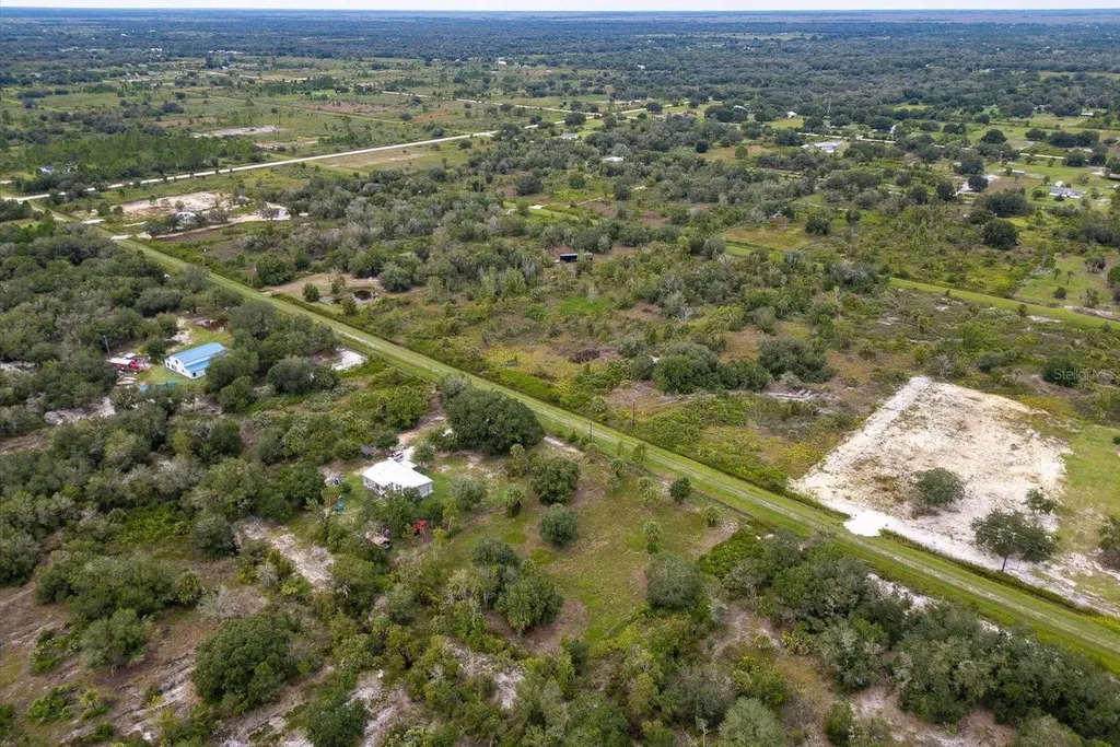 17128 NW 266th Street Okeechobee FL 34972