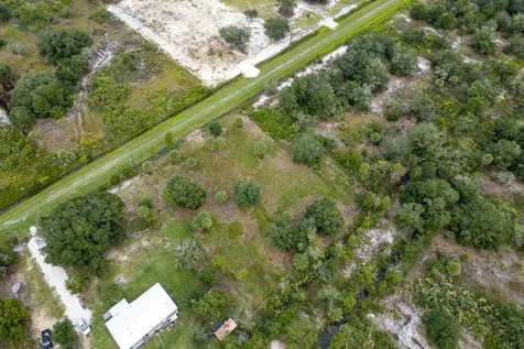17128 NW 266th Street Okeechobee FL 34972