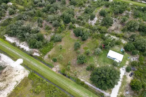 17128 NW 266th Street Okeechobee FL 34972