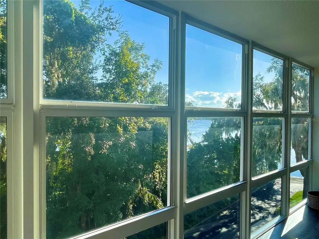 1224 S Peninsula Drive Daytona Beach FL 32118