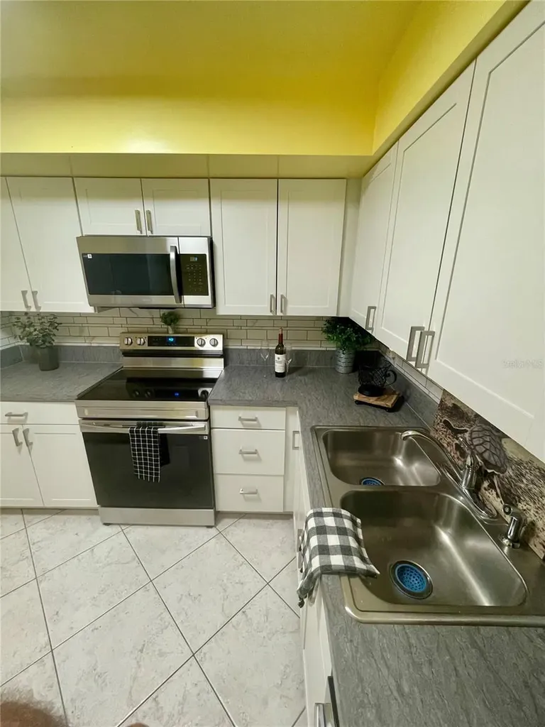 1224 S Peninsula Drive Daytona Beach FL 32118