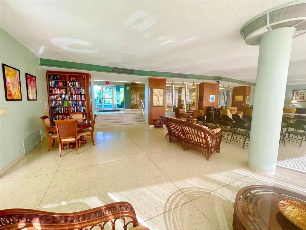 1224 S Peninsula Drive Daytona Beach FL 32118