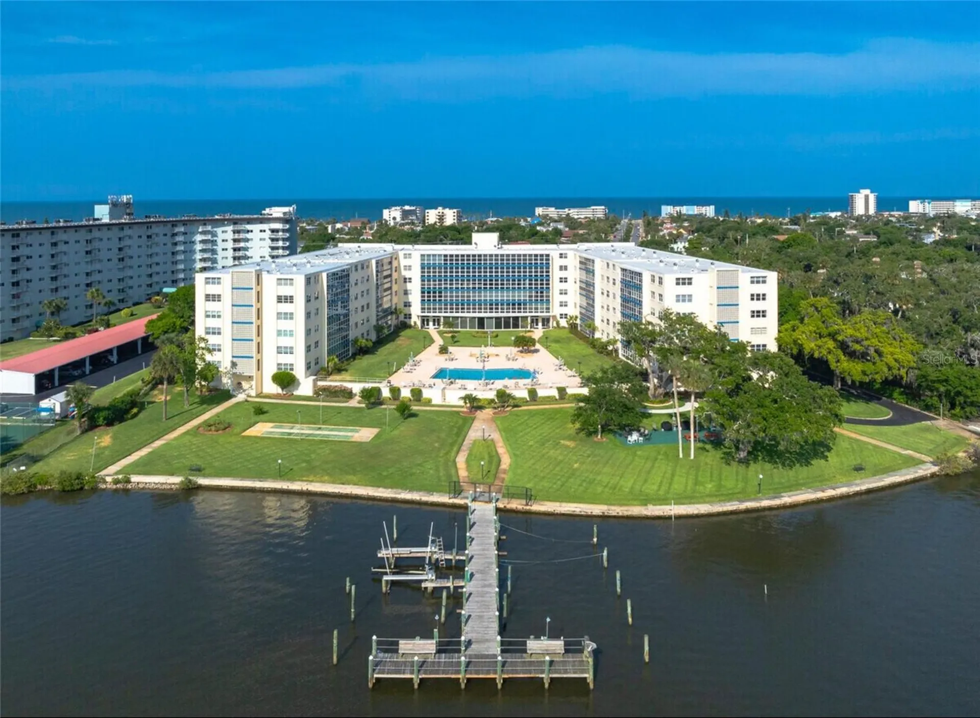 1224 S Peninsula Drive Daytona Beach FL 32118