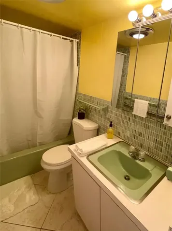 1224 S Peninsula Drive Daytona Beach FL 32118