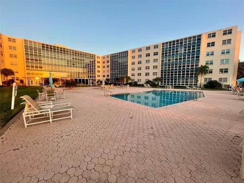 1224 S Peninsula Drive Daytona Beach FL 32118