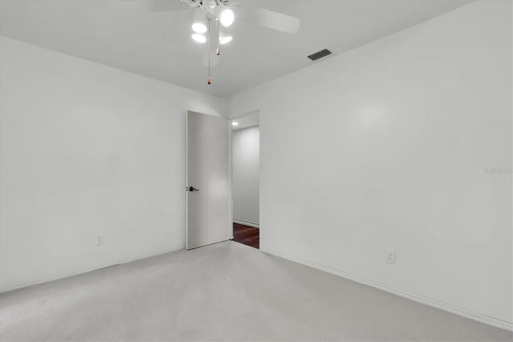 1101 87th Avenue N St Petersburg FL 33702