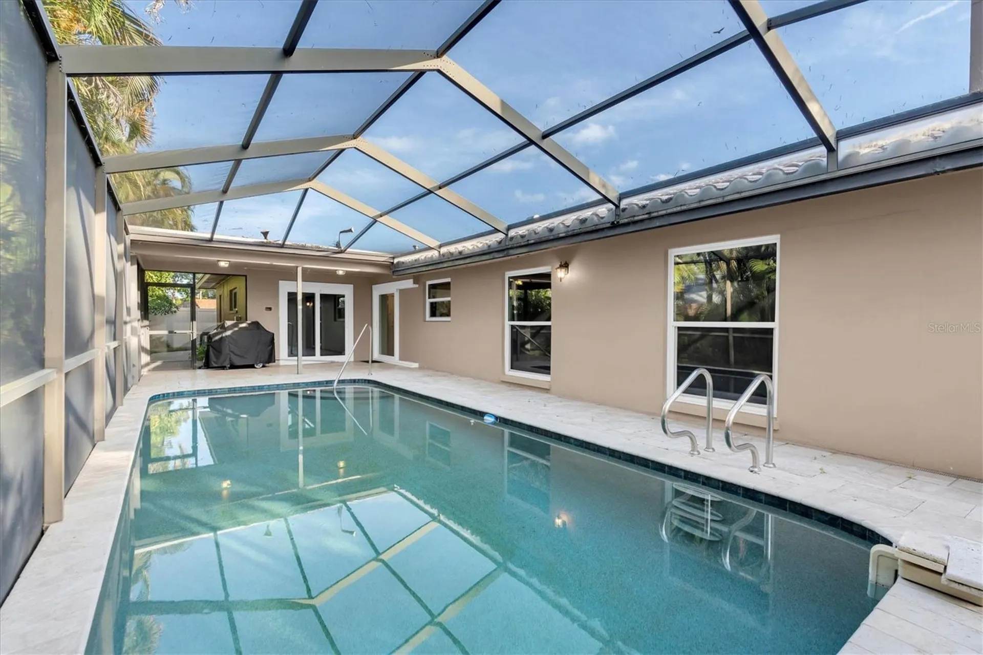 1101 87th Avenue N St Petersburg FL 33702