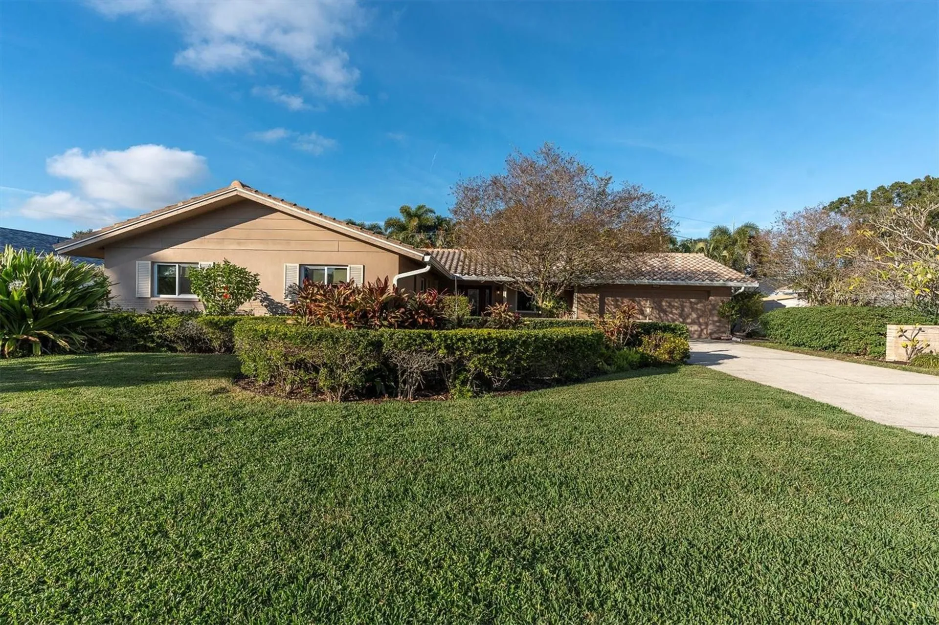 1101 87th Avenue N St Petersburg FL 33702