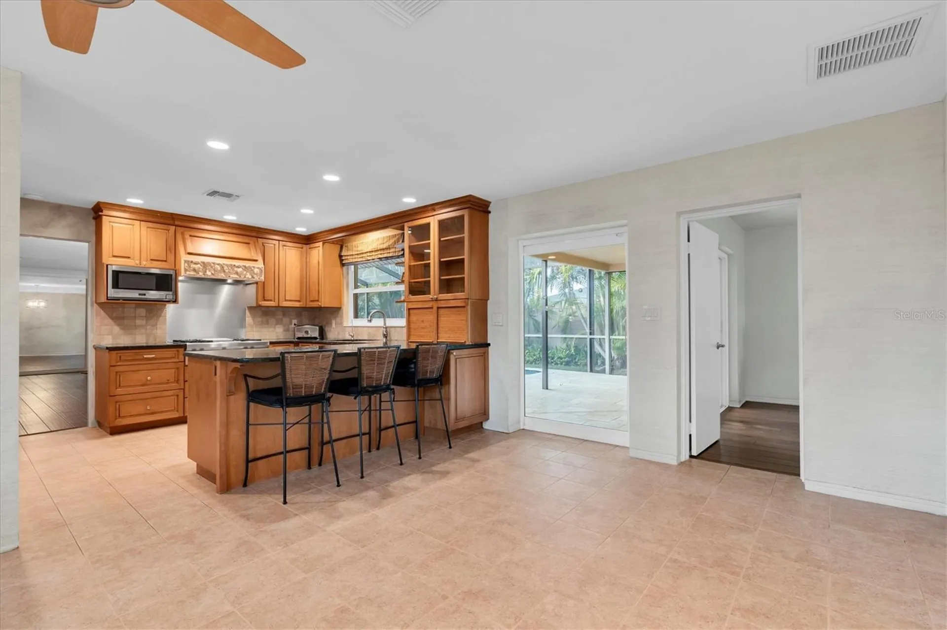 1101 87th Avenue N St Petersburg FL 33702