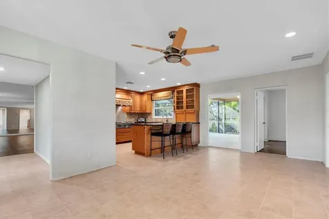 1101 87th Avenue N St Petersburg FL 33702