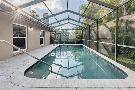 1101 87th Avenue N St Petersburg FL 33702