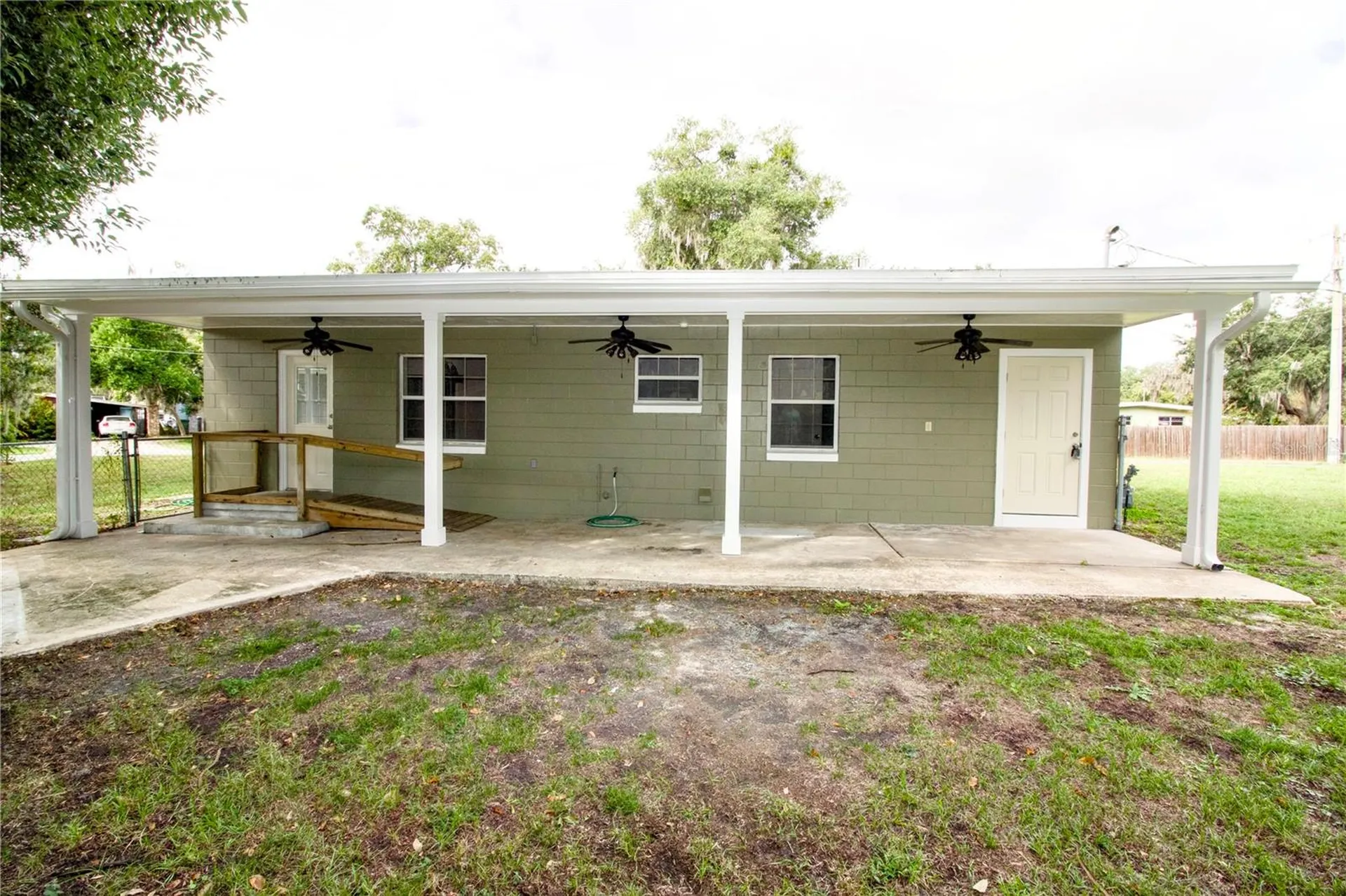 1114 Oak Drive Leesburg FL 34748