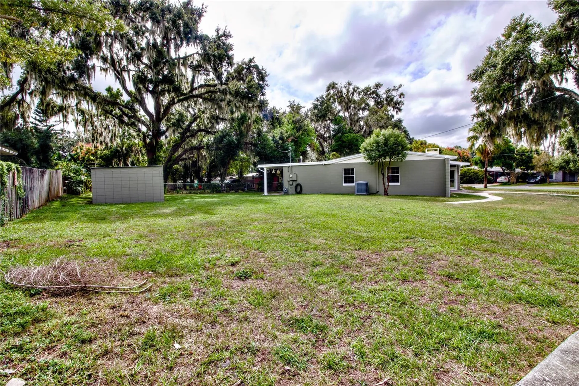 1114 Oak Drive Leesburg FL 34748