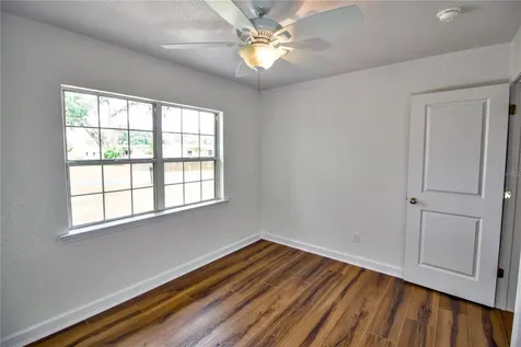 1114 Oak Drive Leesburg FL 34748