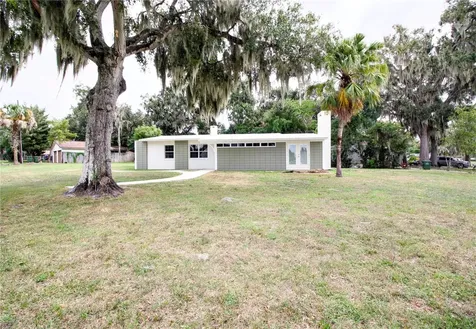 1114 Oak Drive Leesburg FL 34748
