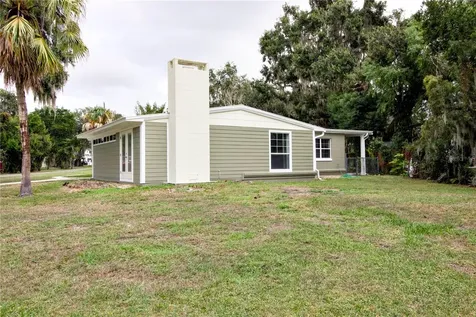 1114 Oak Drive Leesburg FL 34748