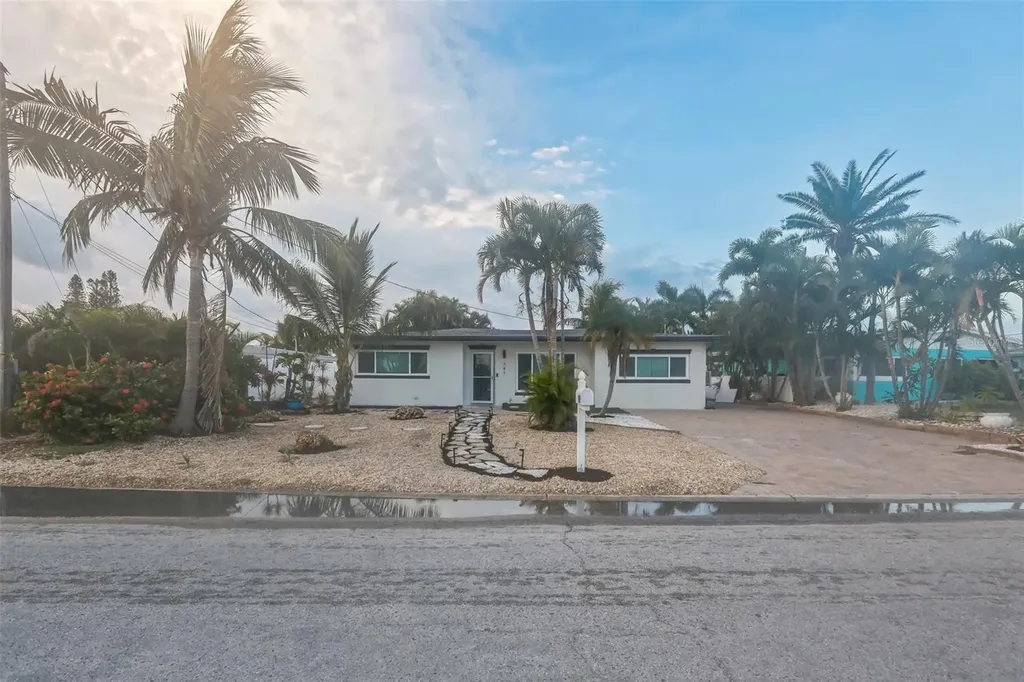 747 Pruitt Drive Madeira Beach FL 33708