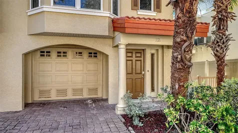 221 17th Street N Bradenton Beach FL 34217