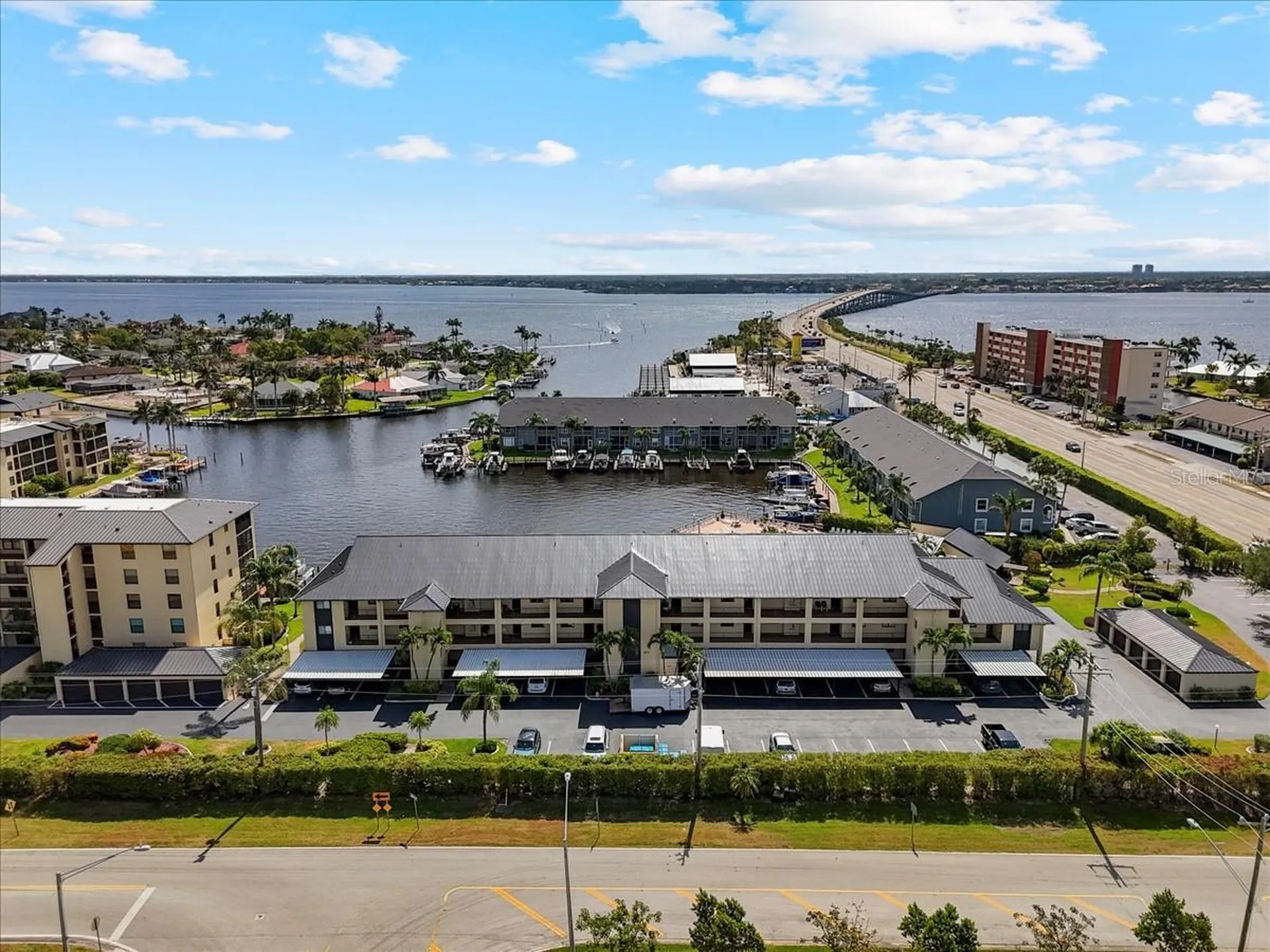 4719 SE 17th Place Cape Coral FL 33904