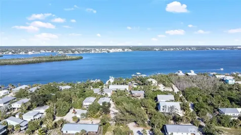8668 Grand Avenue Placida FL 33946