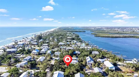 8668 Grand Avenue Placida FL 33946