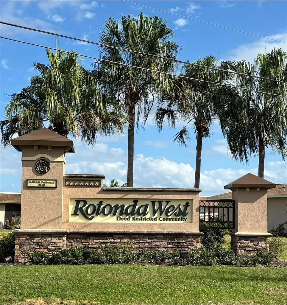 57 Pine Valley Lane Rotonda West FL 33947