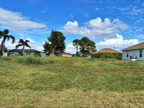 57 Pine Valley Lane Rotonda West FL 33947