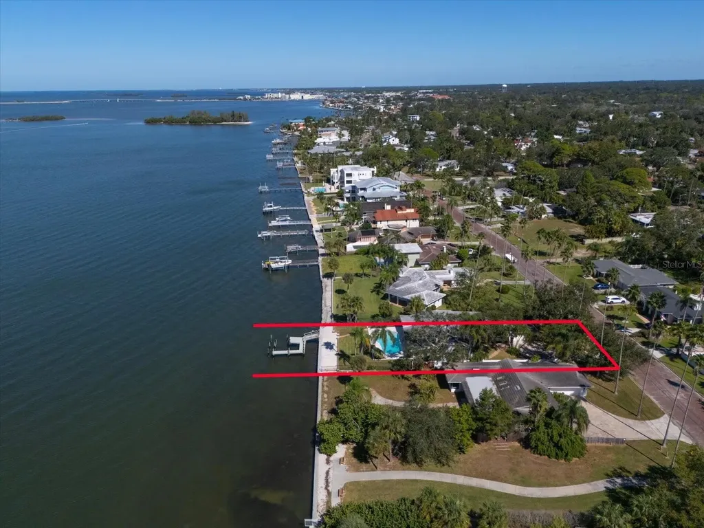 1614 Santa Barbara Drive Dunedin FL 34698