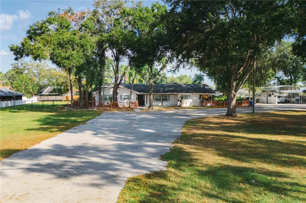 15509 Casey Road Tampa FL 33624