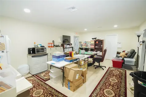 2548 30th Avenue N St Petersburg FL 33713