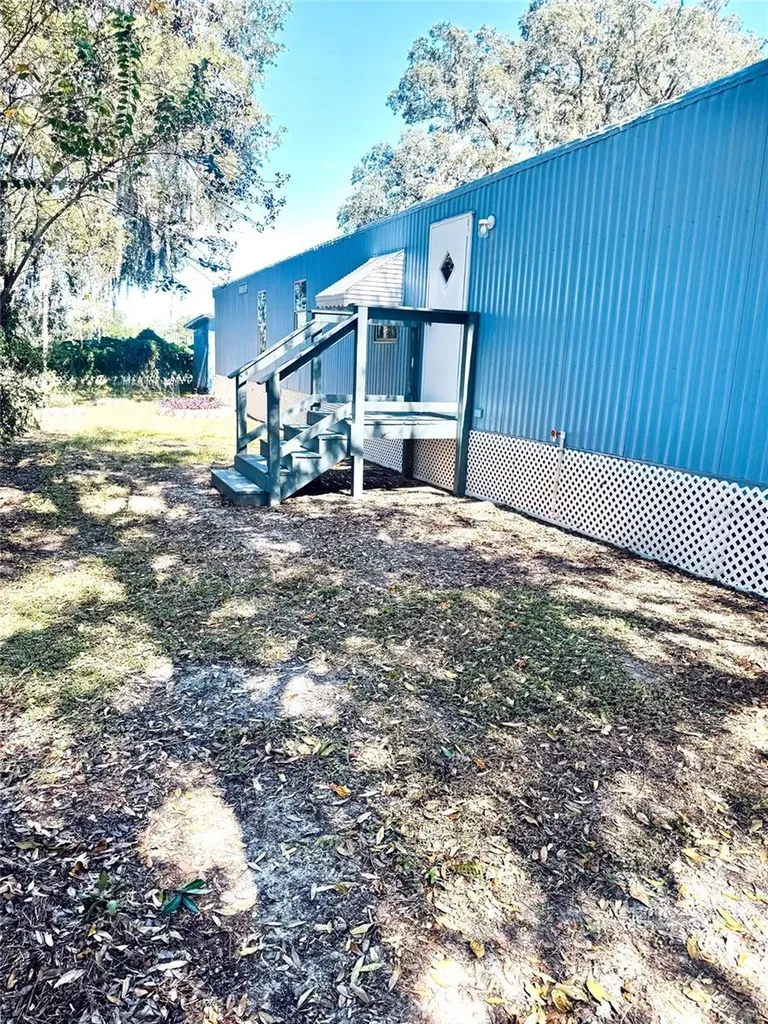 688 4th Street Polk City FL 33868