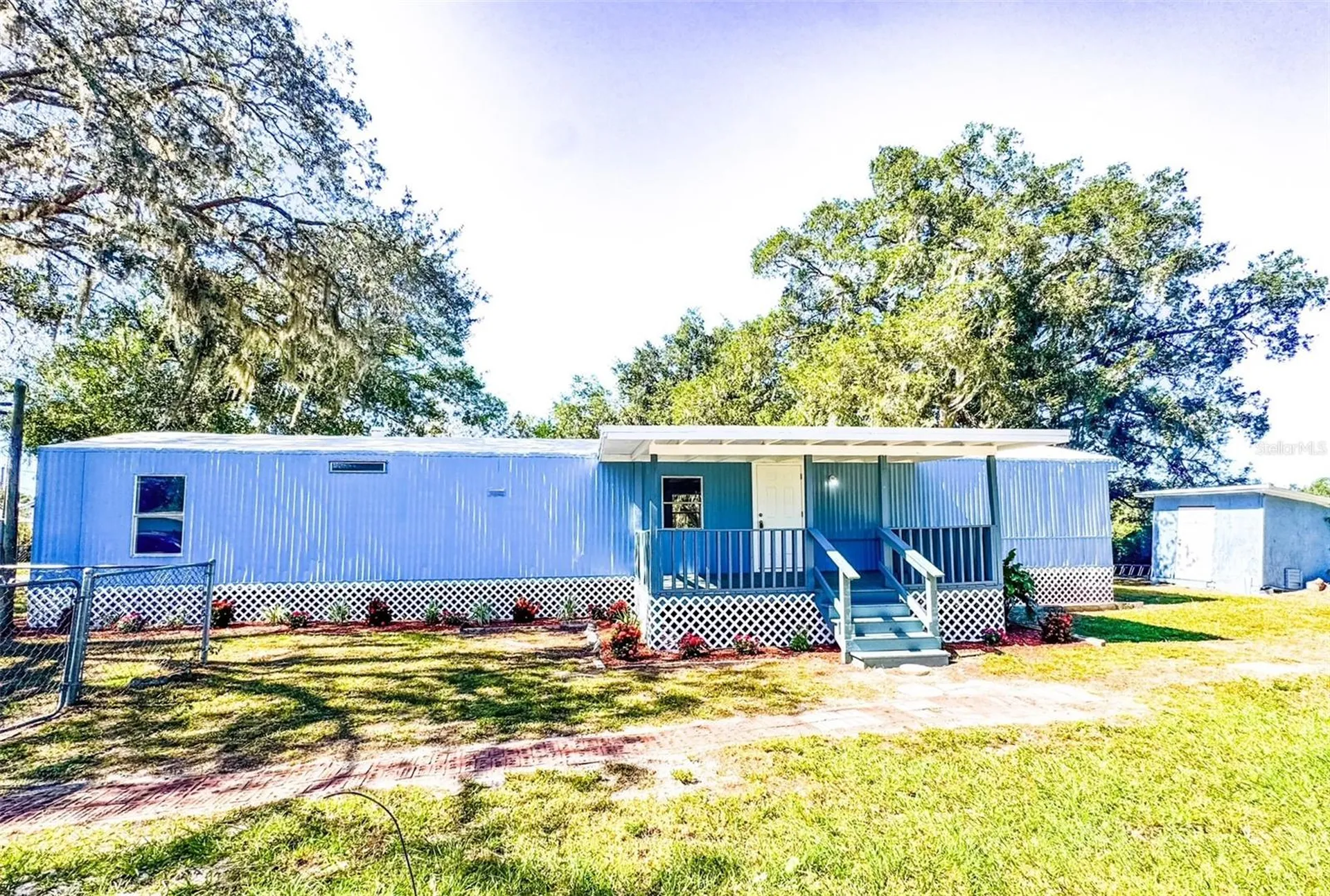 688 4th Street Polk City FL 33868