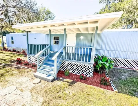 688 4th Street Polk City FL 33868