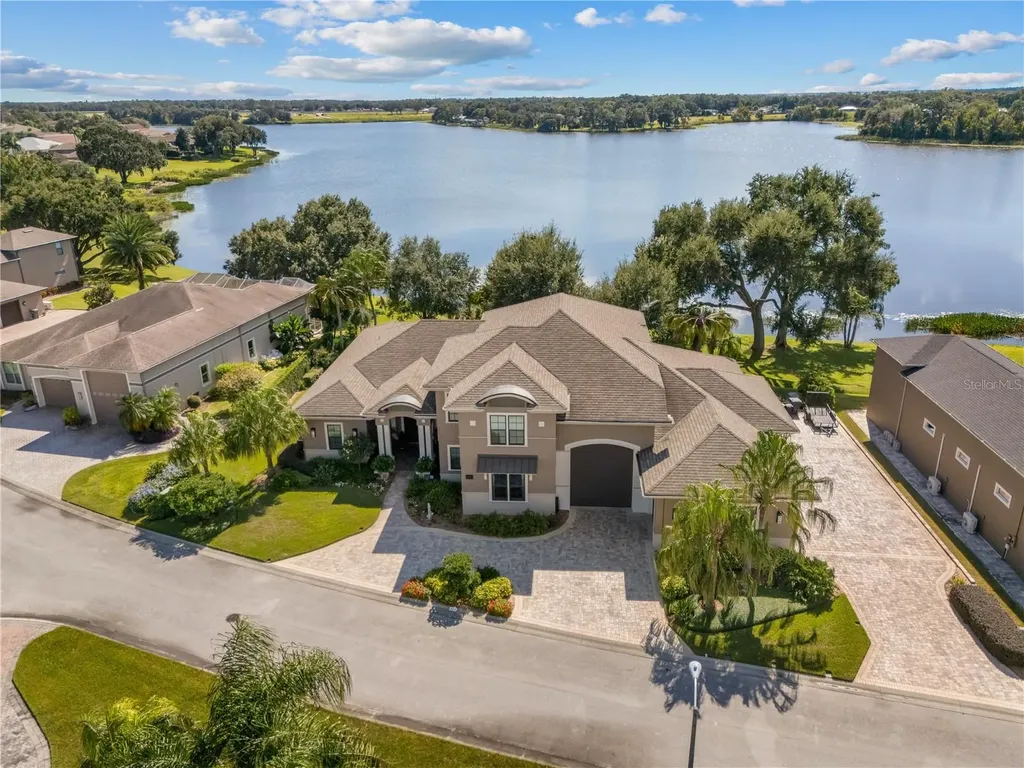 414 Meandering Way Polk City FL 33868