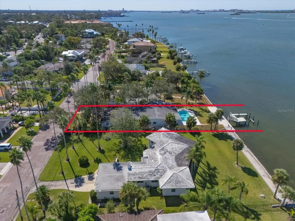 1614 Santa Barbara Drive Dunedin FL 34698