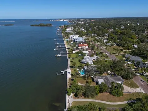 1614 Santa Barbara Drive Dunedin FL 34698