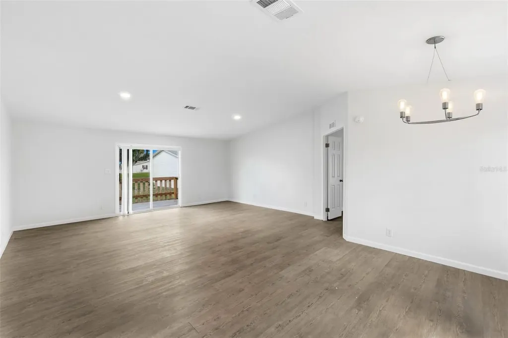 5180 Lexington Circle Wildwood FL 34785