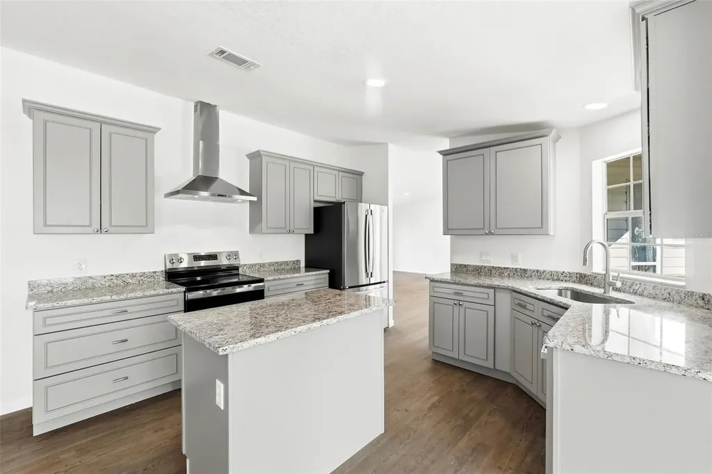 5180 Lexington Circle Wildwood FL 34785