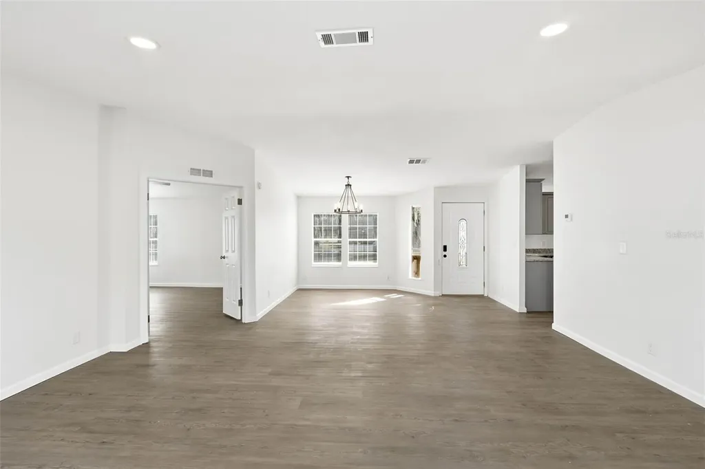5180 Lexington Circle Wildwood FL 34785